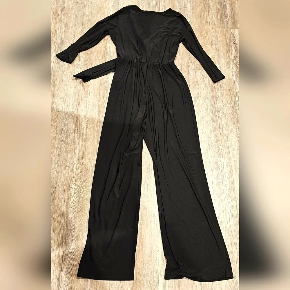 Size Medium | Annalee + Hope Black Long Sleeve Jumpsuit Romper - Picture 2 of 8